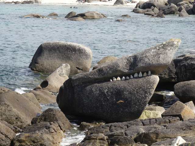 les dents de la pierre.jpg