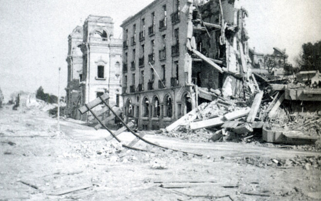 rue détruite.jpg