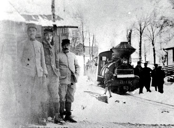 15-01-1917 le tacot aux Auvernelles - Virage de la route du col du Bonhomme.jpg
