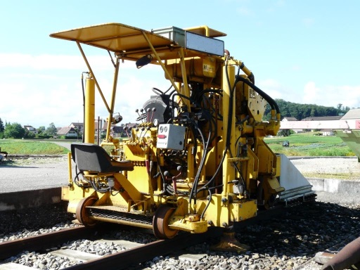 194  ROBEL Minima 2small.jpg