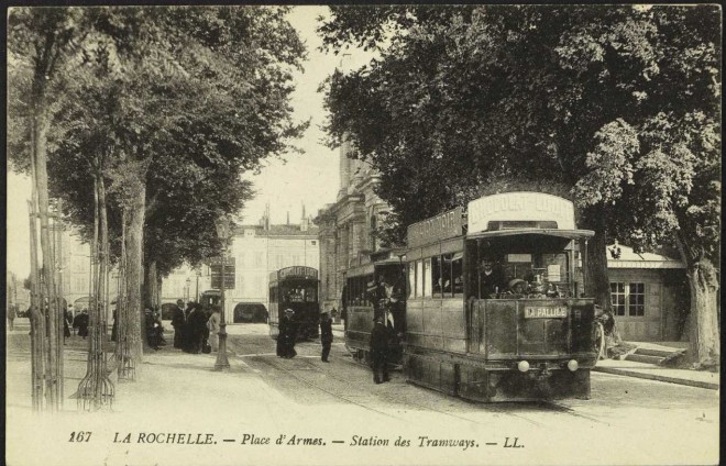17 - Tram La Rochelle.JPG