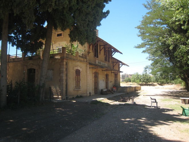 560 - 1024px-Gare_de_Baalbek_(Liban).jpg