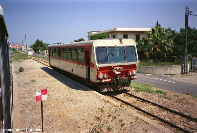 Autorail_X-2002_Furiani_aout-1994.jpg