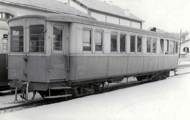 20 - CFC  AJACCIO Gare Voiture à Bogies BCP n° 1605.jpg