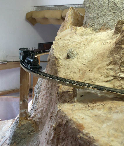 07gartrestle1.jpg