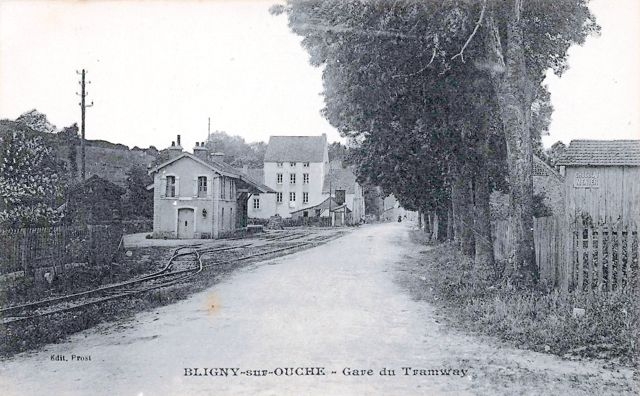CDCO Bligny-sur-Ouche Gare Voie en Accotement