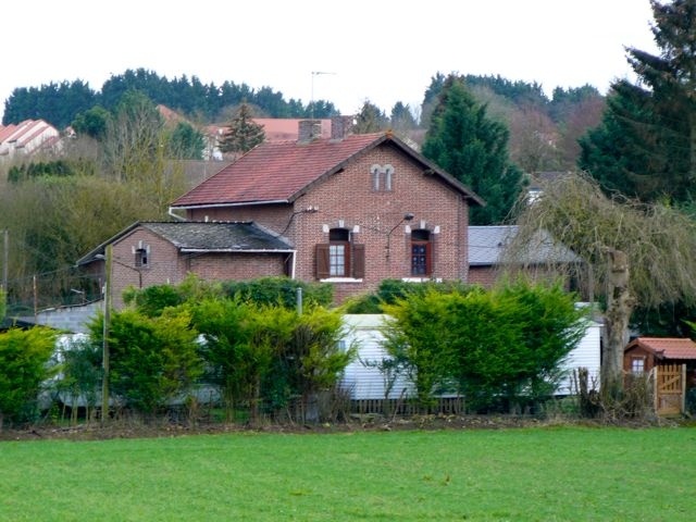 22 Combles Gare = Camping
