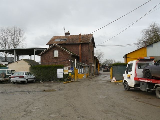 26 Fricourt Gare Casse-Auto
