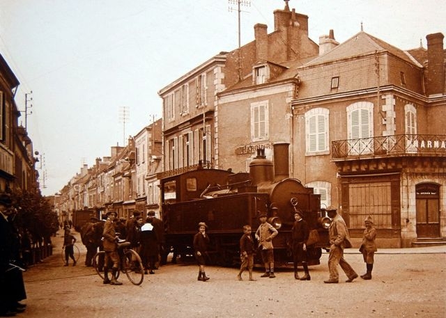 06 TI Argenton sur Creuse Rue Gambetta (Café Univers + Charcuterie) Place de la République Accident 01.2 030T Pingguely n°... Déraillement