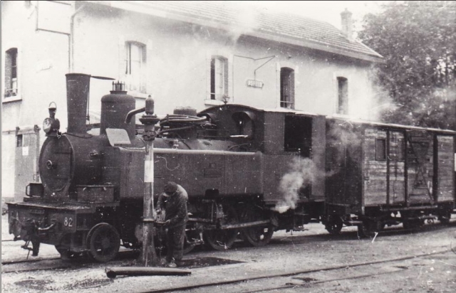 CA Asfeld 130T Corpet n°82 Le Chatelet Photo Wagner La Vie du Rail Coll Pérève 01