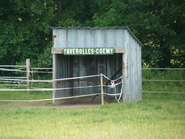 04 Favrolles et Coemy Abri Cheval