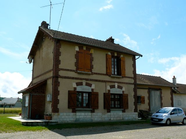 05 St-Aubin Gare CotÃ© Cour