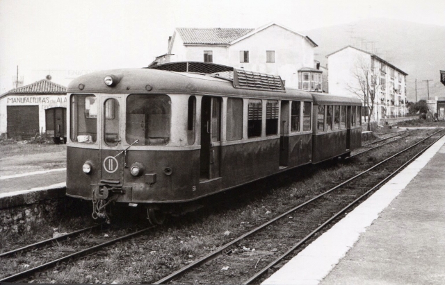 Brissonneau 1 Lotz Autorail ex-CP  adquirido de ocasión por los Ferrocarriles de Santander a Bilbao en Francia. Fotografía de Ferrán Llauradó. Archivo EuskoTren-Museo Vasco del Ferrocarril