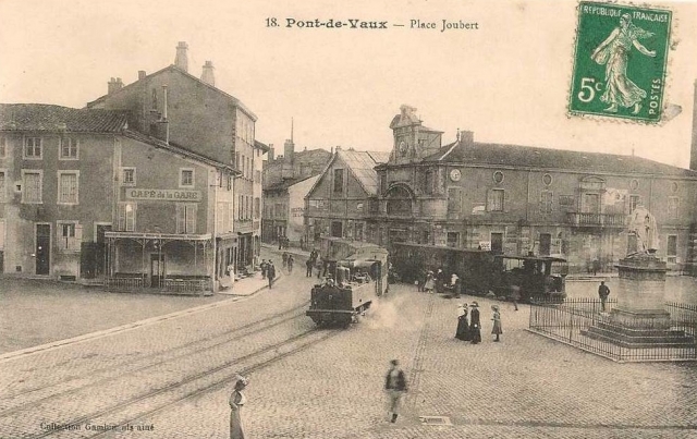 Pont de Vaux Place Joubert 03