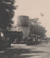 Chateau d'eau et tramway2.