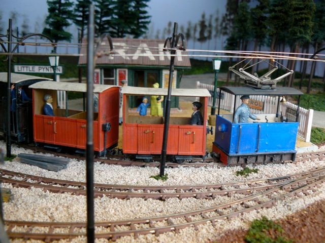 07 PYNTON TRAMWAY C° O9 (MONING) Christopher Payne