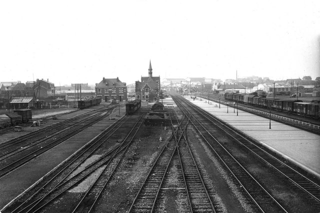 05 Albert Gares Nord Metrique normale 007 Photographe Grimpé sur le Pont Transbordeur 008