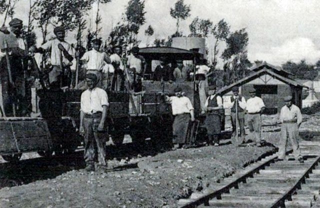 01 TL Chatillon Coligny Travaux Gare Marie-Louise 030T Weidknecht N°529 12,7t Entreprise Marceau.(ex-Ent Dupuis) CFRU 128