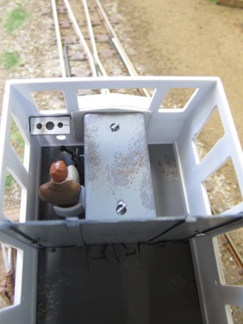 Dépôt 0e 37 8