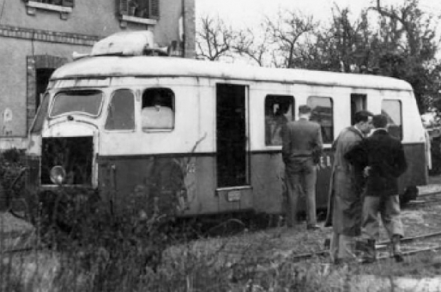 CFD Seine et Marne Billard A80d n°705 Gare de Chevy 1953 