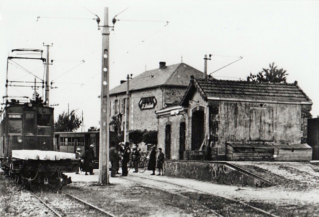 CDHV Transport poteaux béton gare de Compreignac