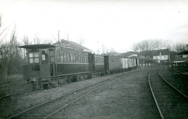 1945.12 Oulchy-Breny CDA CFSNE Voiture à Boggie + à Essieux + Fourgons Photo Chapuis 01