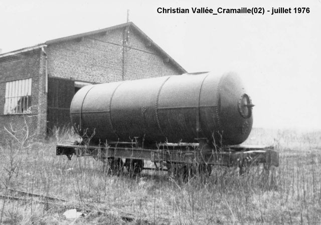 15 Cramaille Raperie Wagon Citerne Devant la Remise Fév 1976 Photo Christian Vallée