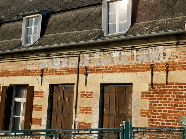 12.1 Pk 17,3 Cambrésis Inchy-Beaumont Café Enseigne Cheval - copie