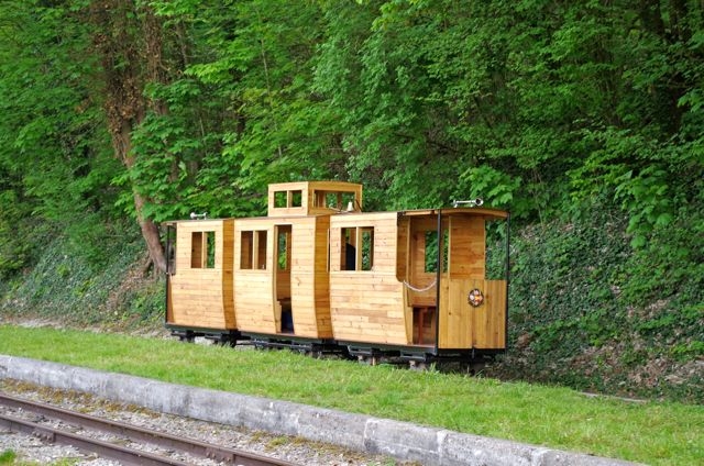 3  Petit Tramway (Déclic) Service Régulier 07.05.16 APPEVA 100 ANS