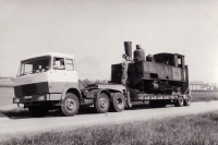 130T Cail n°77 Usine de Melle Deux-Sévre Chargement Camion Avril 1971 Coll Péréve 01