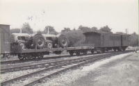 RB Carhaix Wagon Plat Chargement 2 tracteurs 15.06.1964 Photo Pérève