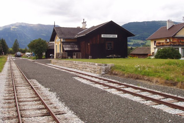 La gare de Mariapfarr vue en direction de Mauterndorf