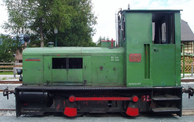 Le même locotracteur VL BRAUBACH vu de profil coté gauche