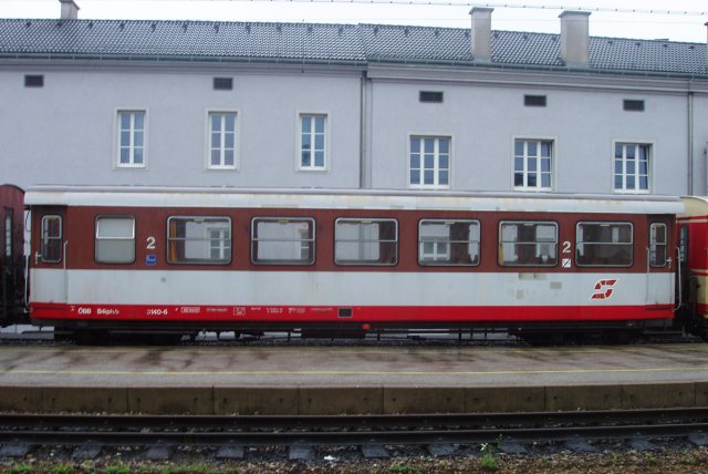 Une B4ipho 3140 en gare de St. Pölten dans le train de début d'après-midi pour Mariazell