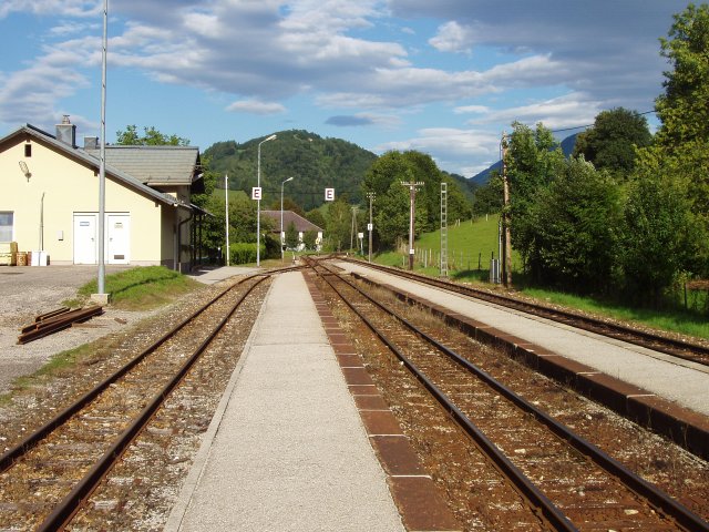 La gare de Gstadt vue vers Ybbstitz et Kienberg-Gaming